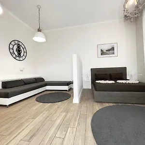 Trigon Palace Apartamento Budapest